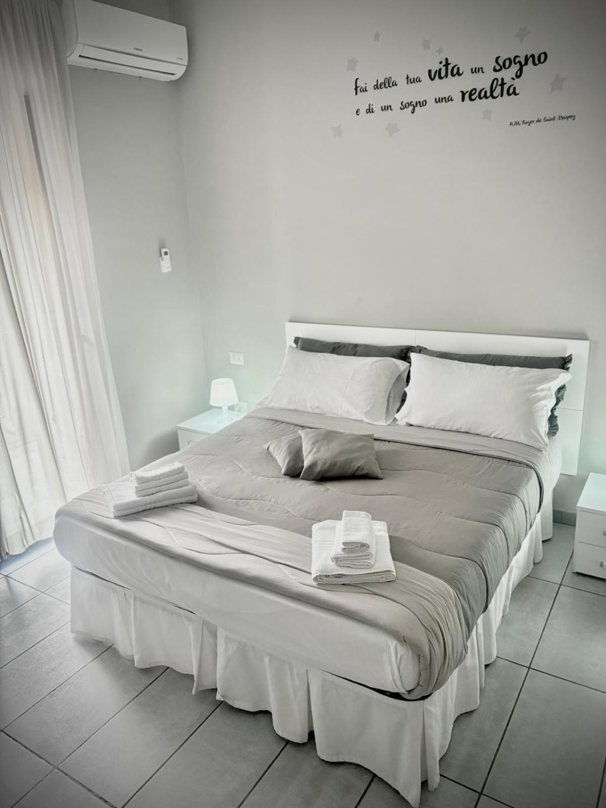 Rianna House B&B ナポリ エクステリア 写真